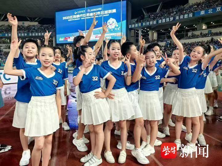 坚定成长, 始终名列前