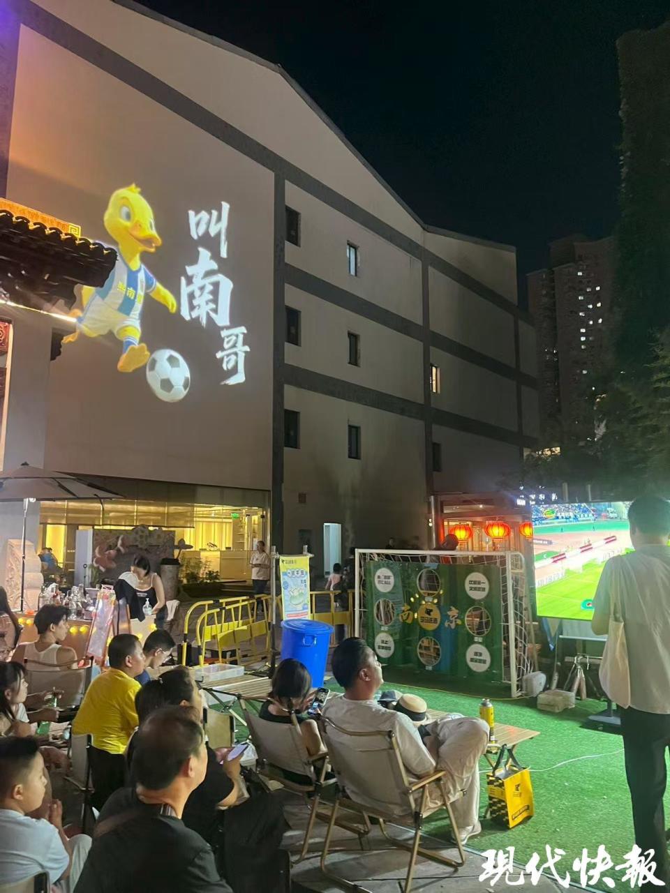 乘往返航班