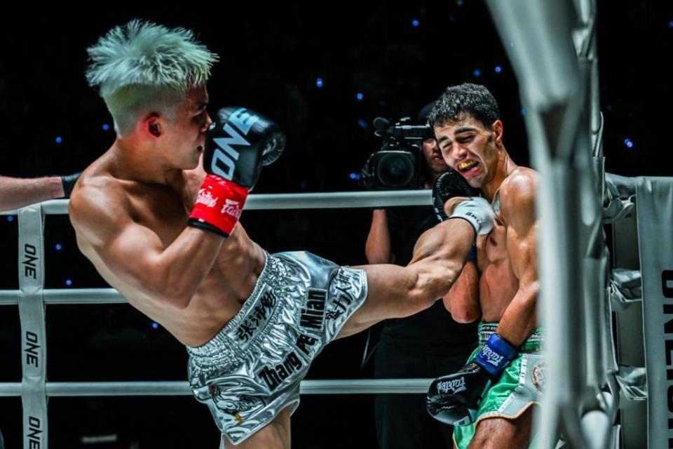 学生, bt, 带着中国拳