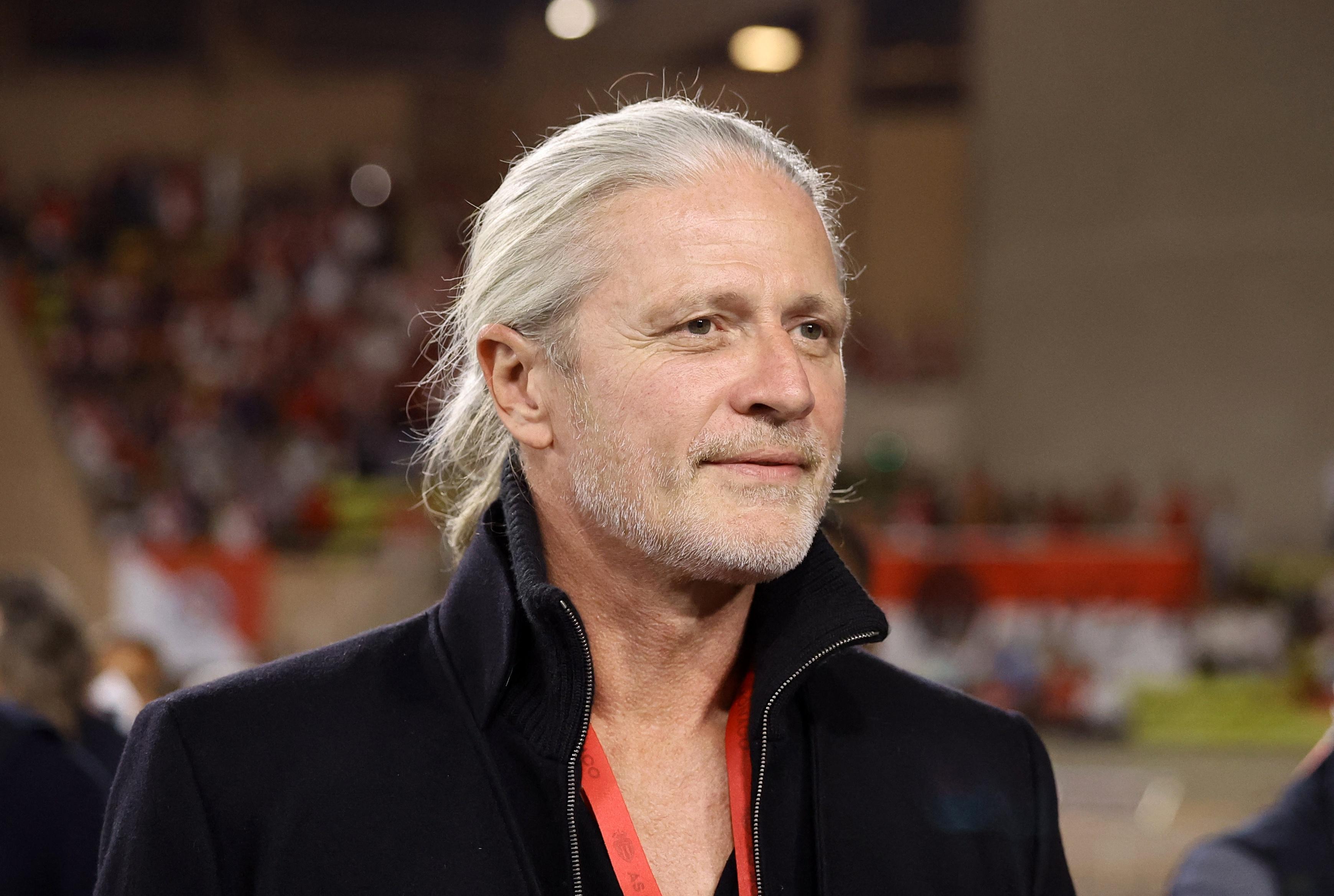 他仍然是一 他仍然是一